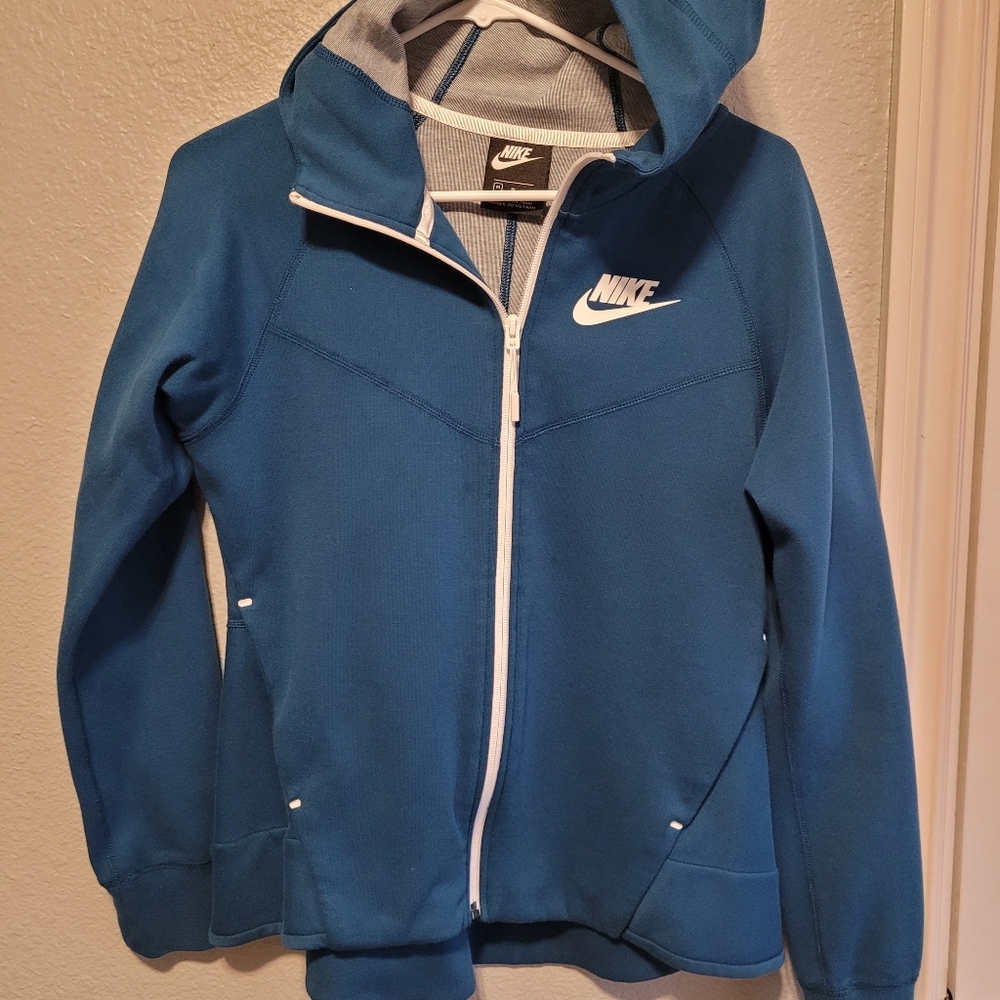 ❄️Nike jacket sz M